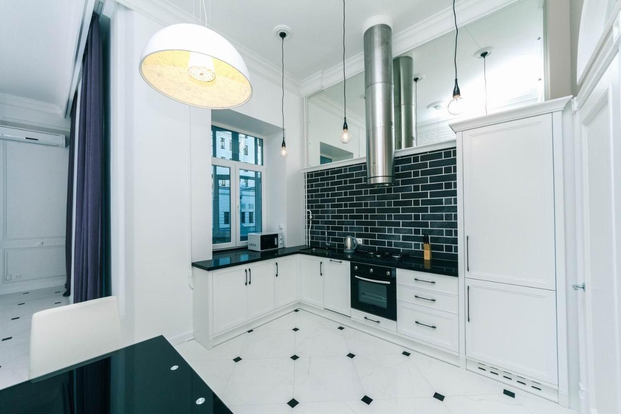 Luxury Beatiful Apartment On Pyshkinska Street Киев Экстерьер фото