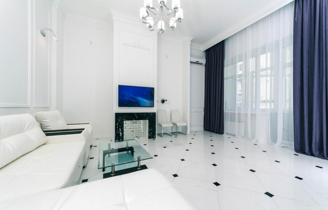 Luxury Beatiful Apartment On Pyshkinska Street Киев Экстерьер фото