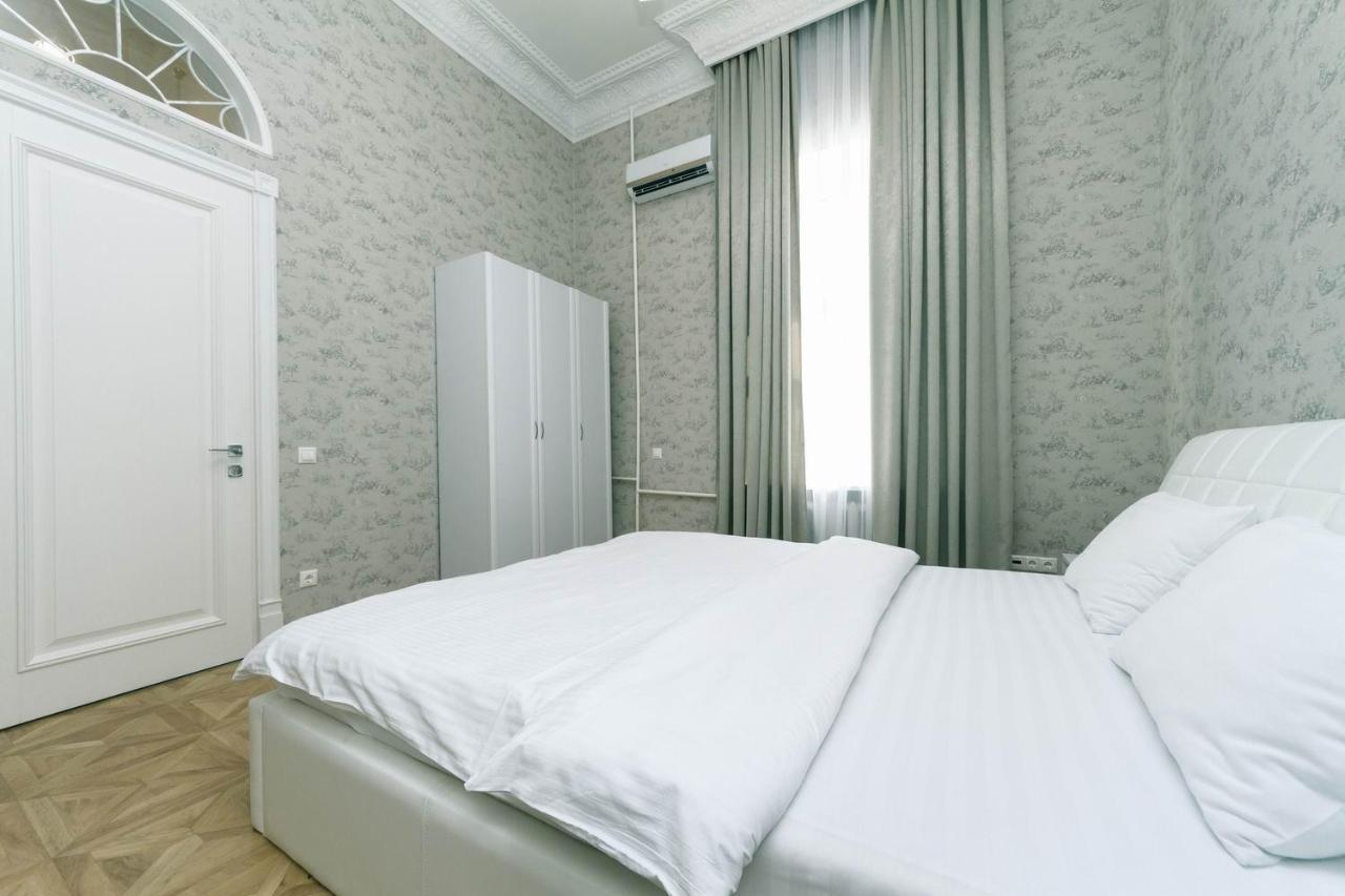 Luxury Beatiful Apartment On Pyshkinska Street Киев Экстерьер фото